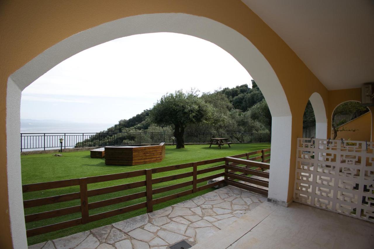 Silent Bay Apartments Katávolos Exteriér fotografie